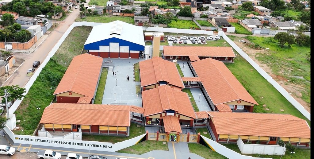 Investimentos nas escolas