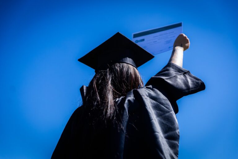 Socieducandos de Goiânia recebem certificado de cursos