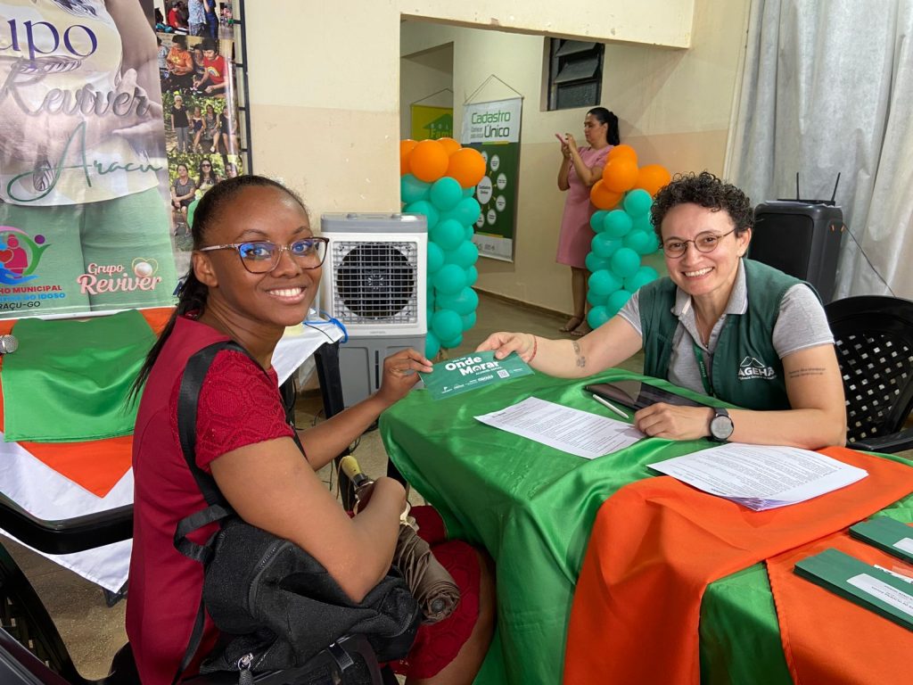 Entrega de cartão do Aluguel Social