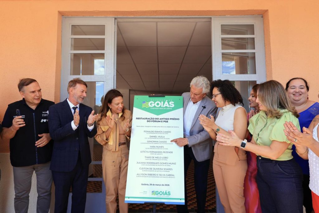Caiado entrega restauração do prédio do antigo Fórum
