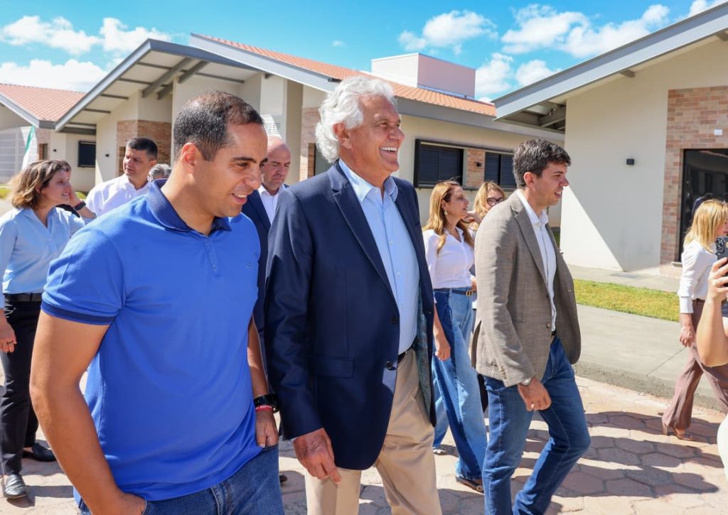 Caiado inaugura Centro da Pessoa Idosa Maria Xavier Caiado