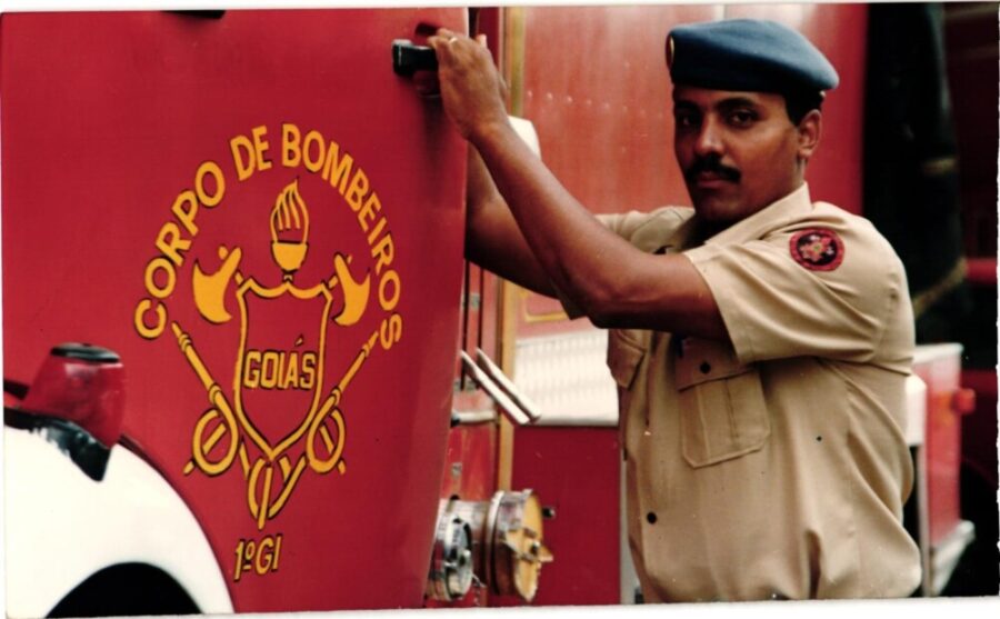 Foto antiga de bombeiro