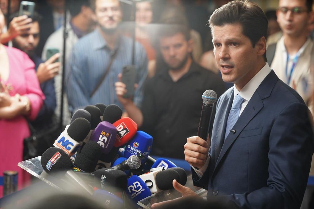 Governador Daniel Vilela em coletiva de imprensa