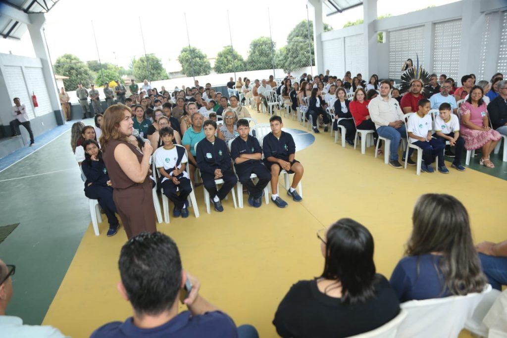 Colégio Estadual em Nova Glória