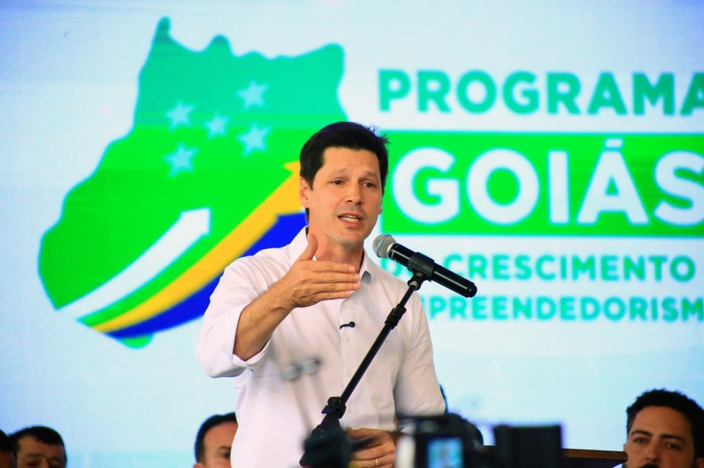 Daniel Vilela entrega veículos do Goiás do Crescimento e reforça apoio do Governo de Goiás aos municípios