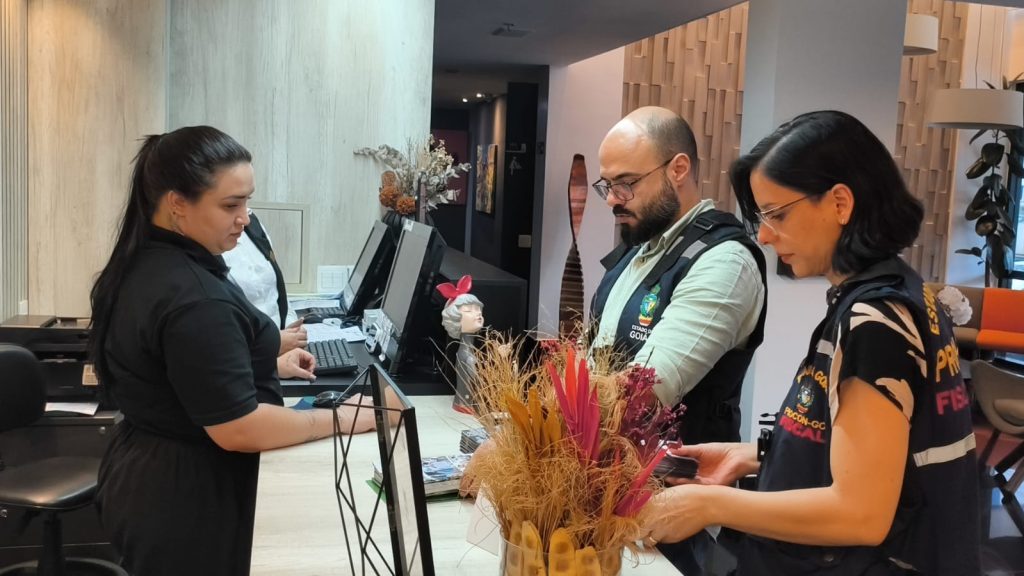 Procon Goiás realiza ação educativa com fornecedores durante preparação para MotoGP Goiás 2026