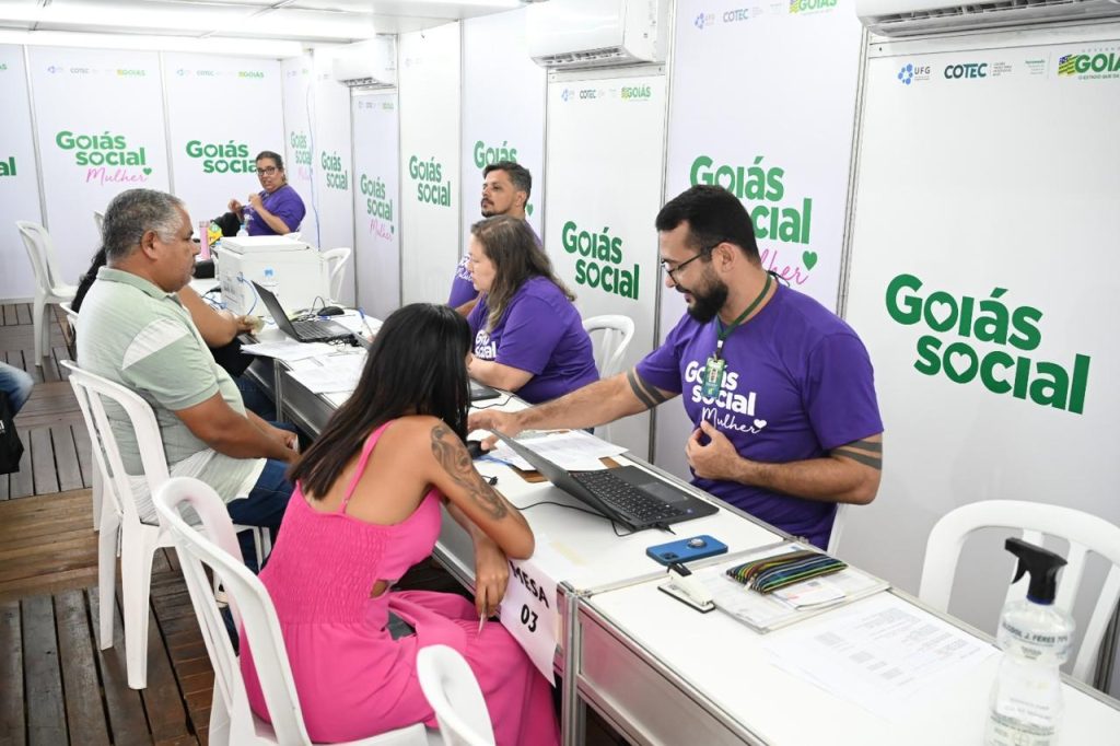 Goiás Social Mulher oferece 12 mil vagas de emprego