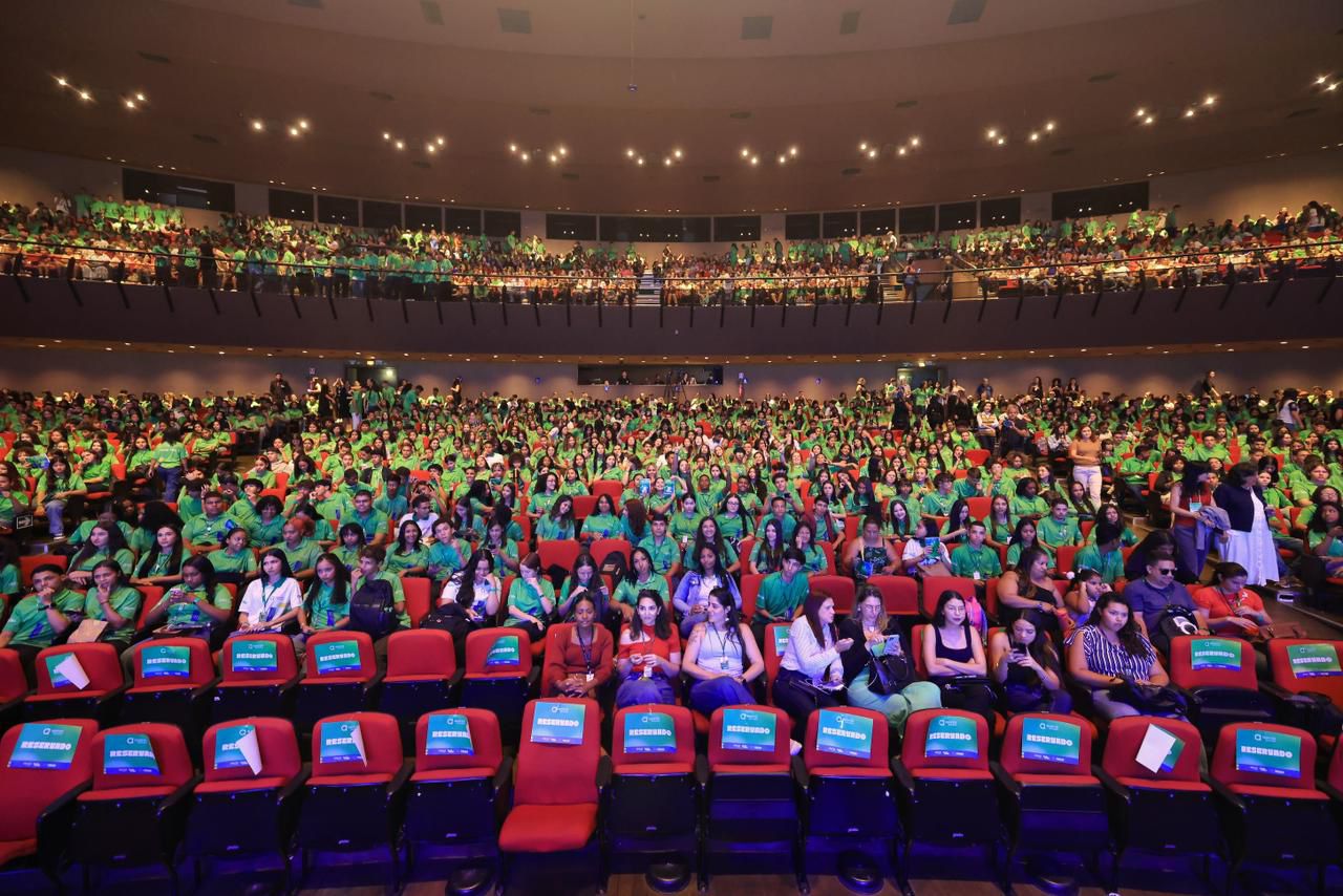 Governo de Goiás recepciona novos jovens do Aprendiz do Futuro 