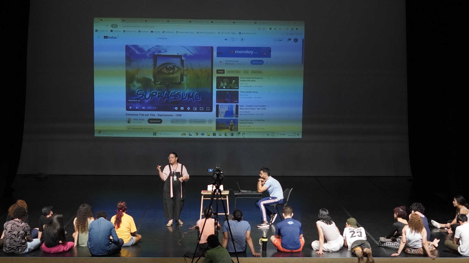 Basileu França realiza semana voltada ao Teatro Goiano