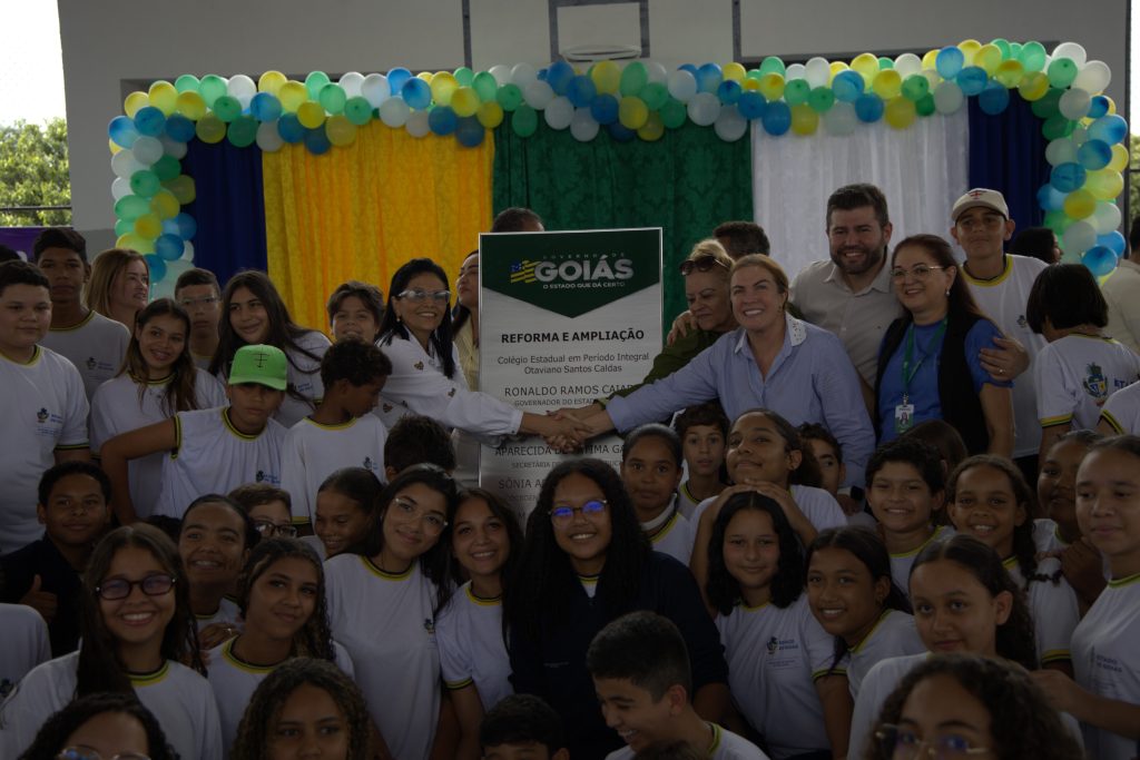 Seduc inaugura escola