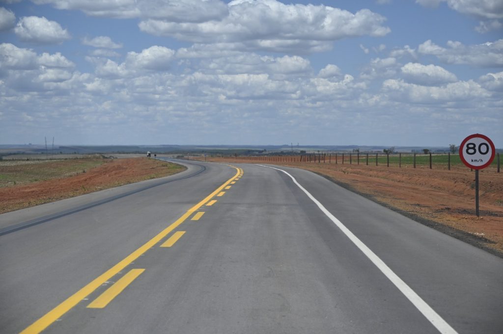 Rodovias goianas registram avanço após investimentos do Governo de Goiás em pavimentação, restauração e manutenção da malha viária