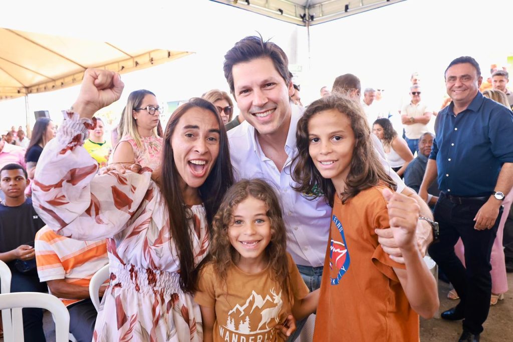 Daniel Vilela entrega casas a custo zero no Entorno