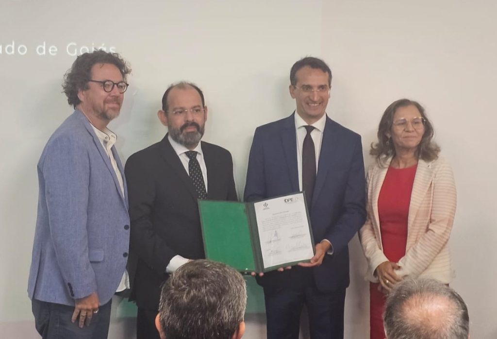 UEG e Defensoria Pública assinam protocolo de intenções