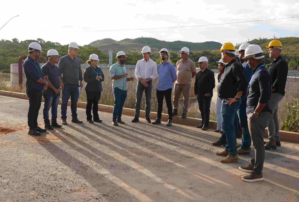 Saneago realiza visitas técnicas em obras do Entorno do DF - Equipe de diretores da Saneago e prefeitos das cidades visitadas