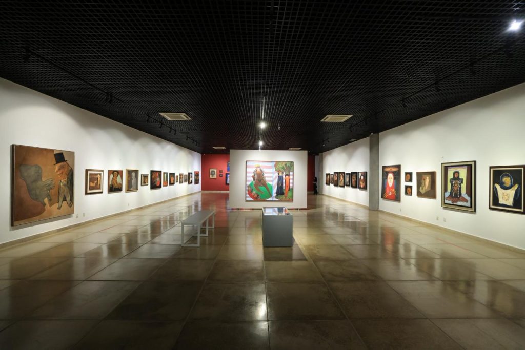 Produção artística goiana ganha destaque na abertura da exposição “4 Mestres da Arte”