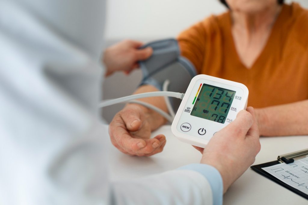 Hetrin alerta para prevenção e controle da hipertensão arterial