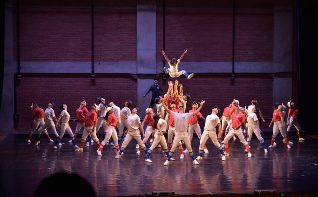 Danças urbanas no Teatro Goiânia