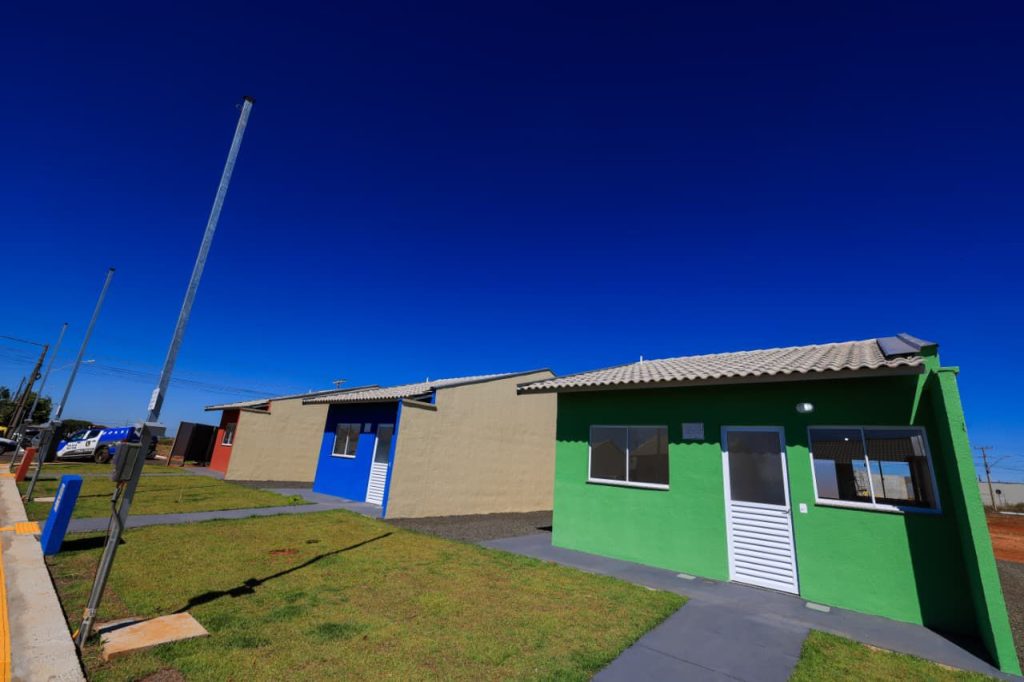 Entrega de casas a custo zero em Mineiros