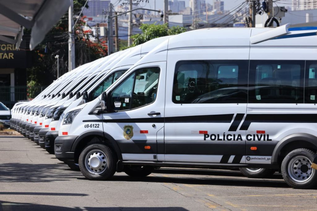 Novos veículos entregues para segurança pública