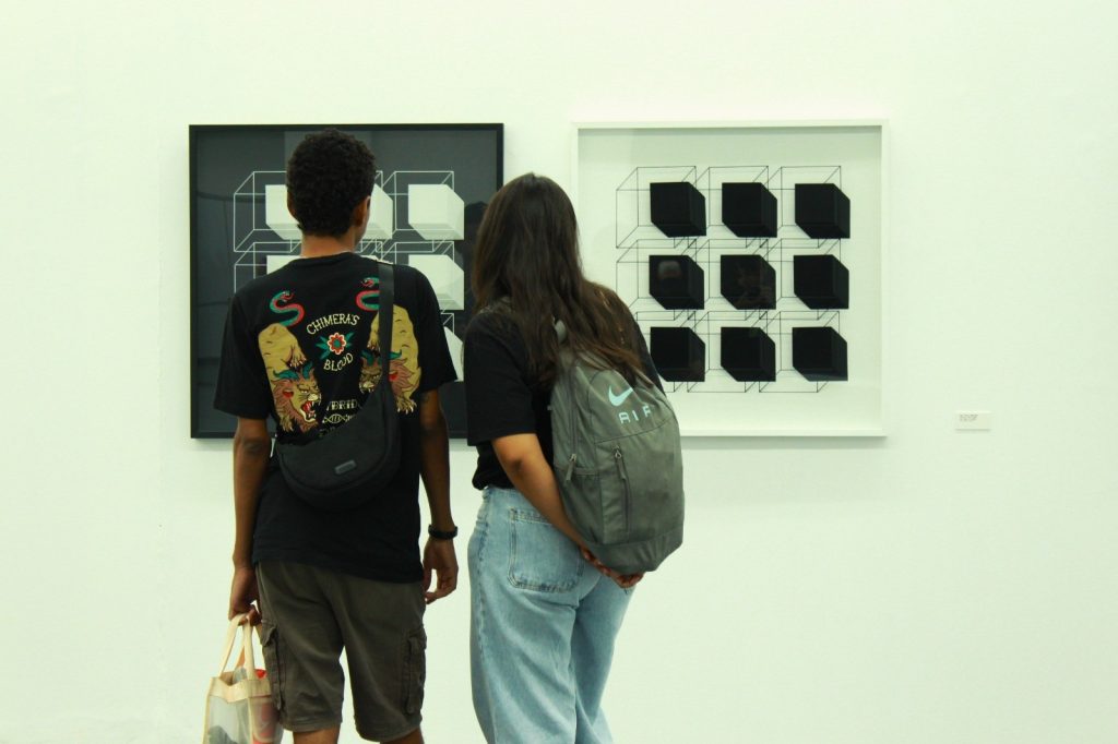 Centro Cultural Octo Marques recebe bate-papo sobre mostra de Evandro Soares