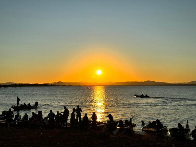 Saúde estadual alerta para cuidados com a saúde durante temporada do Araguaia - pôr do sol no Araguaia