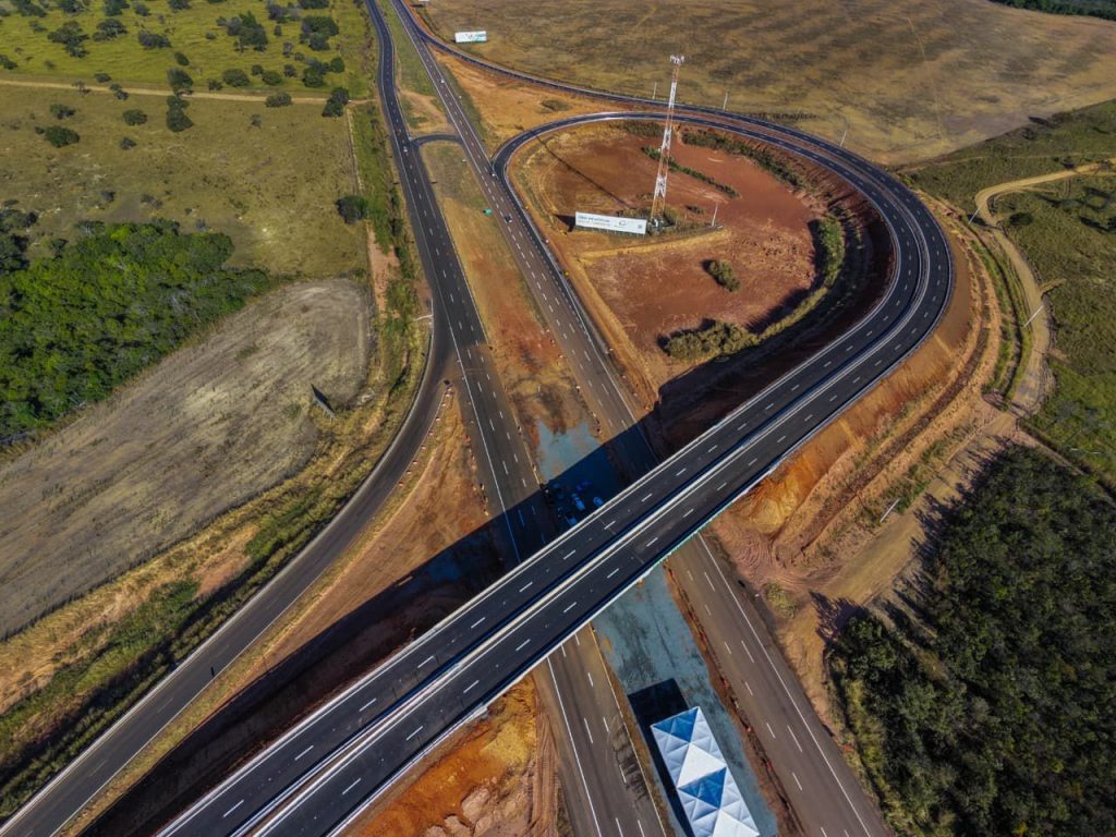 Duplicados 40 quilômetros da GO-139 em Caldas Novas