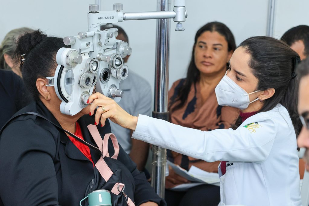 Goiás Social atende moradores de Nova Crixás