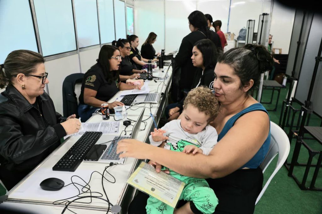 Em um mês, Goiás Social atende moradores de 11 municípios
