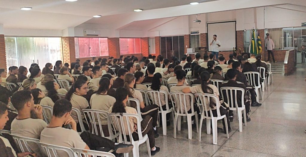 carreira em tecnologia - UEG nas Escolas